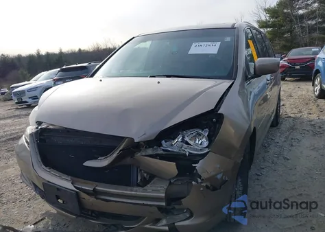 2006 Honda Odyssey Touring z USA, uszkodzony, nr VIN 5FNRL38896B003371